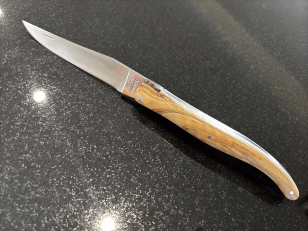 couteau_laguiole_outil_12CM_plein_manche_graver_olivier_inox